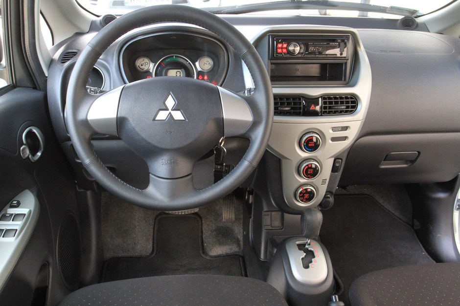 Mitsubishi i-MiEV: czyli, podróż w poszukiwaniu gniazdka