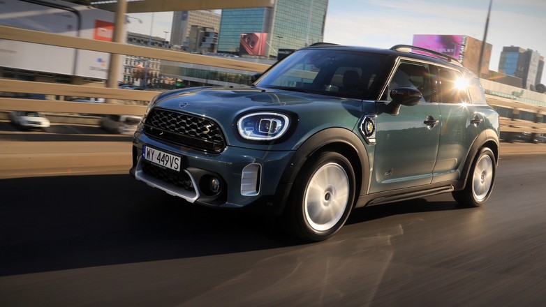 MINI Countryman Cooper SE – udane zgranie przeciwieństw