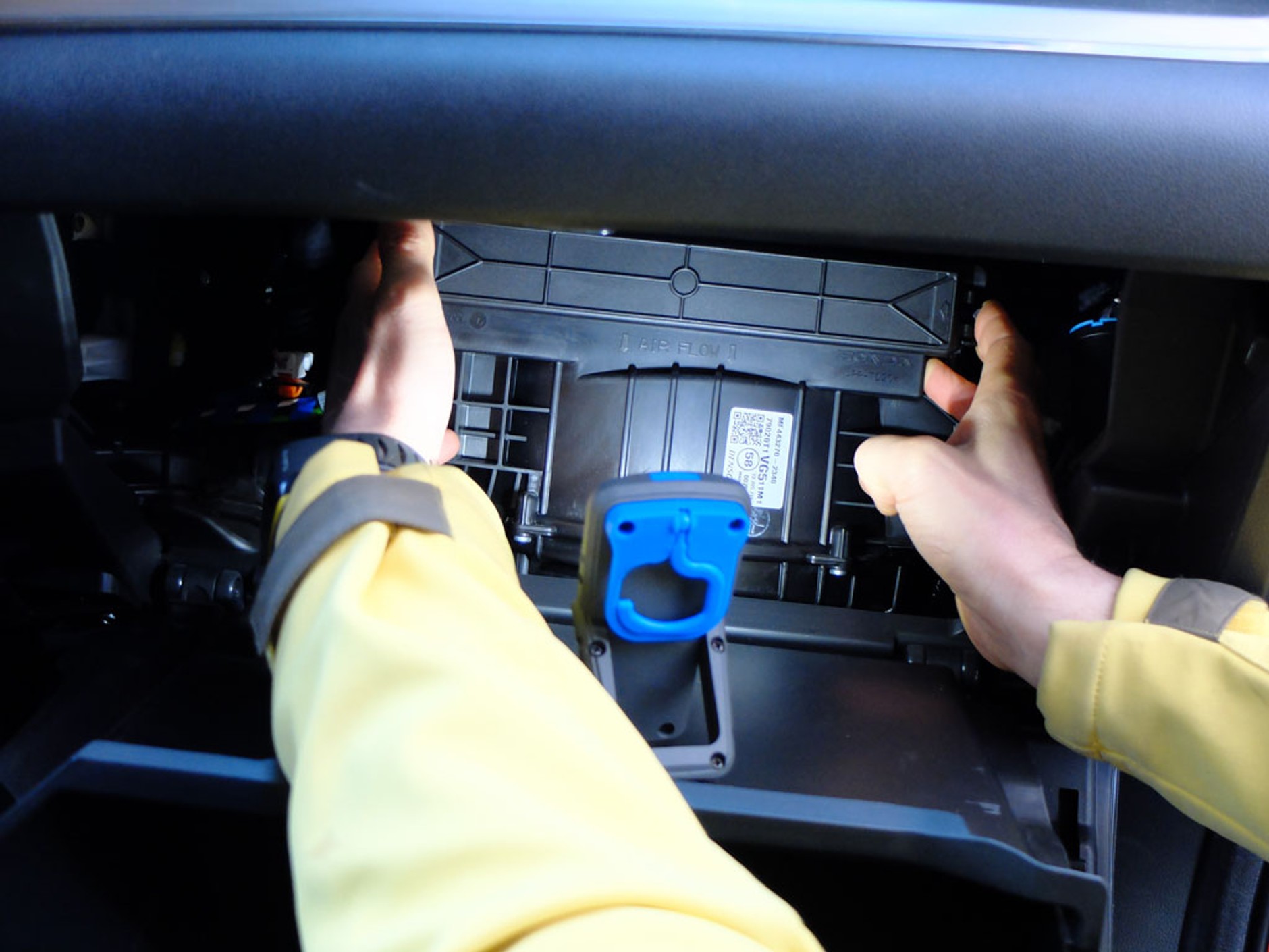 Zrób to sam: wymiana filtra kabinowego