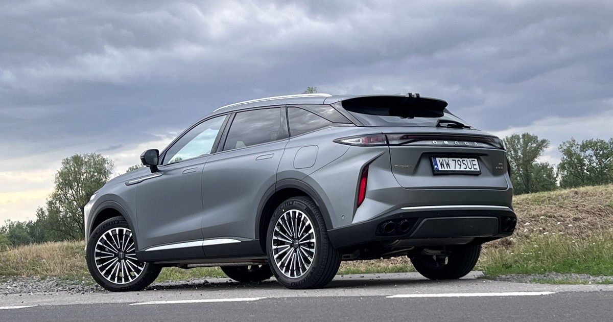 Omoda 9 Super Hybrid