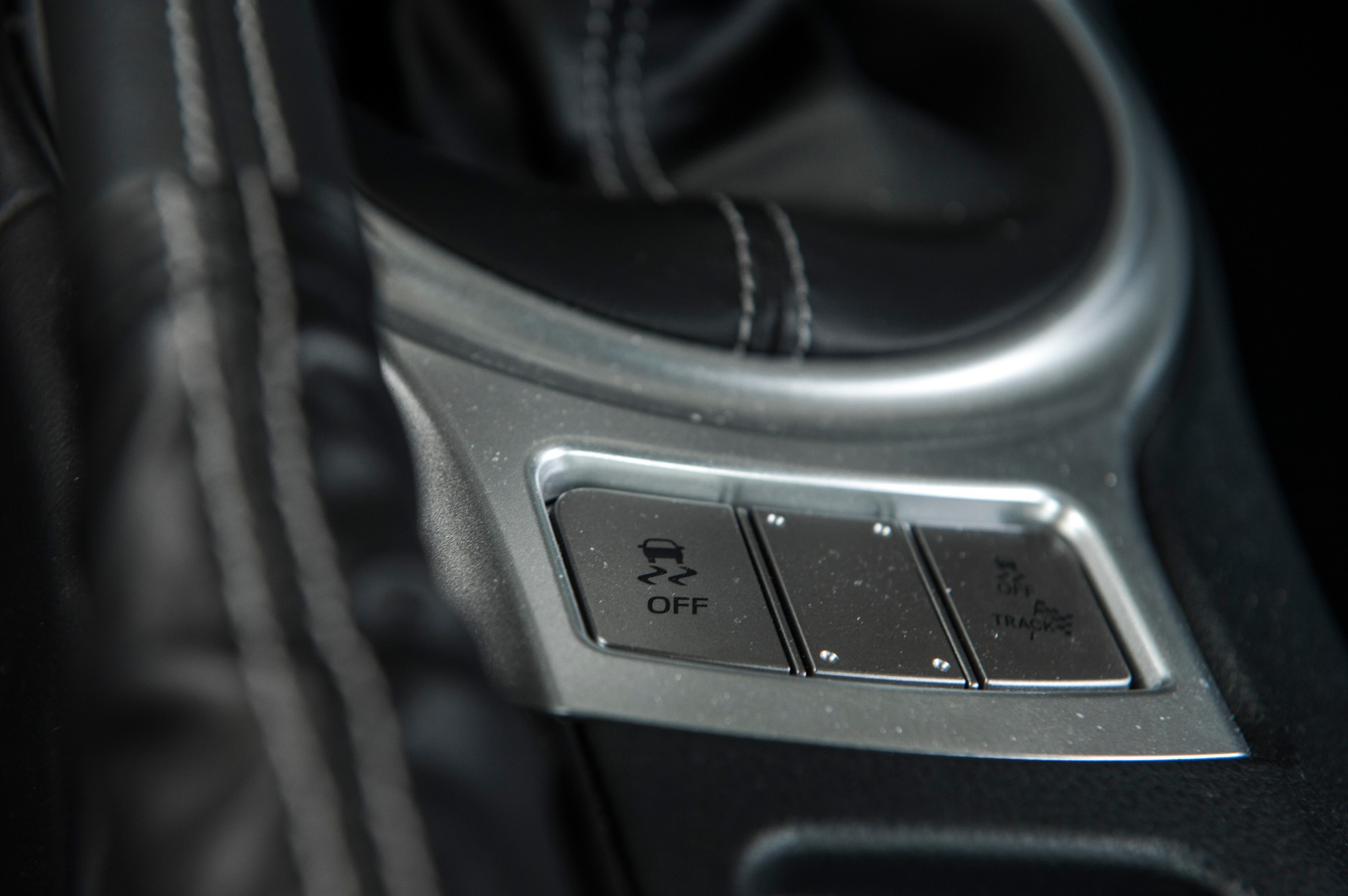 Toyota GT86 vs Renault Megane RS