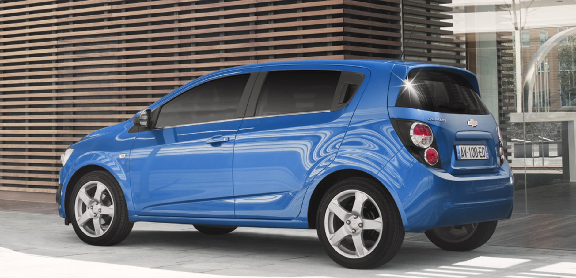 Aveo: podwójne uderzenie Chevroleta