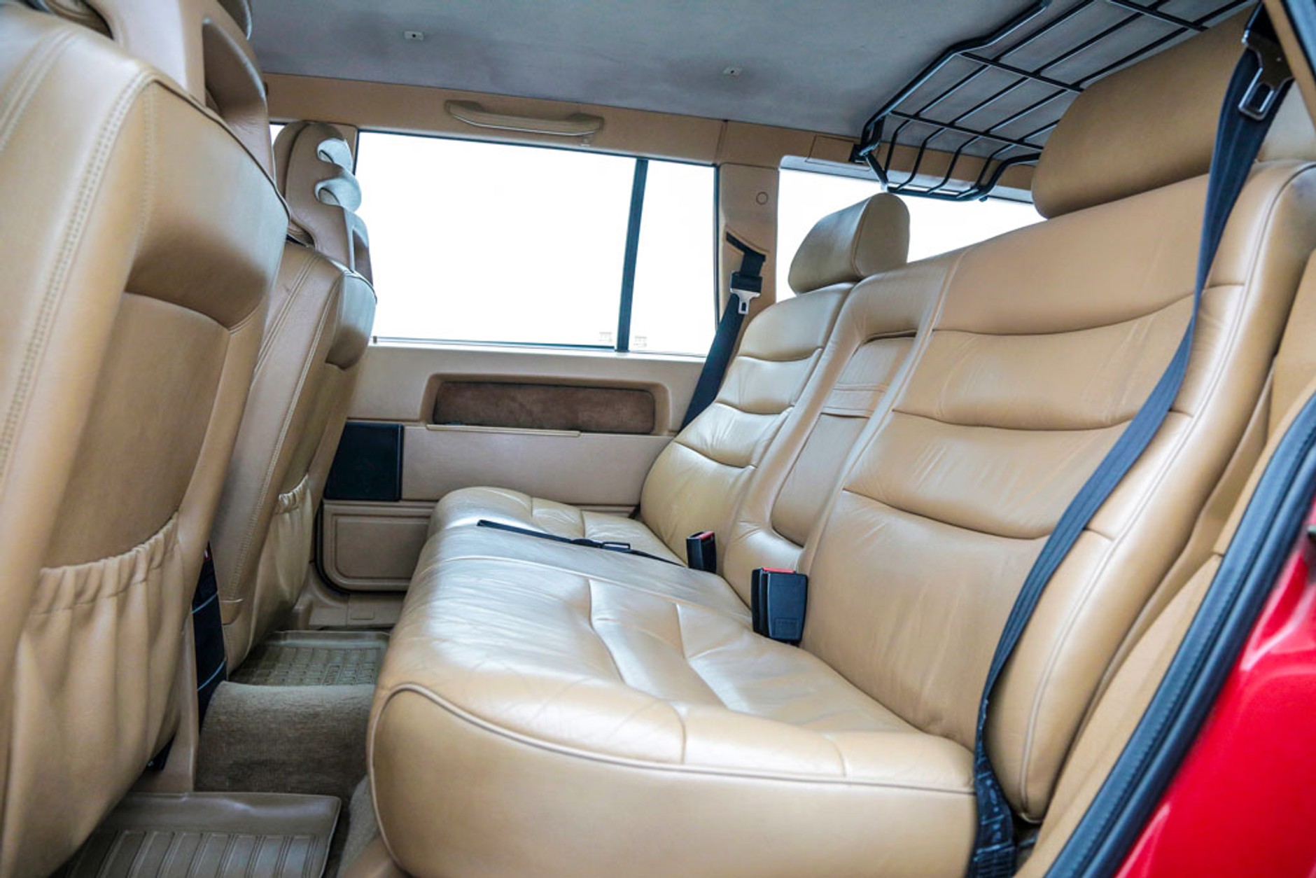 Mercedes S124 kontra Volvo 740 kombi - który klasyk będzie lepszy na co dzień