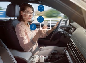 Bosch przed targami IAA - wodór, internet i automatyczna jazda