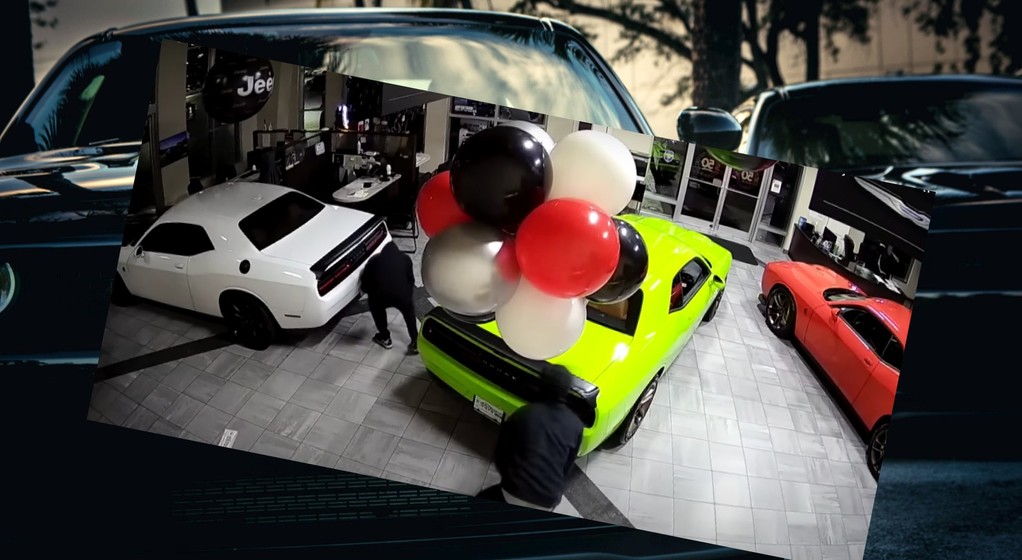 Dodge Challenger SRT Hellcat