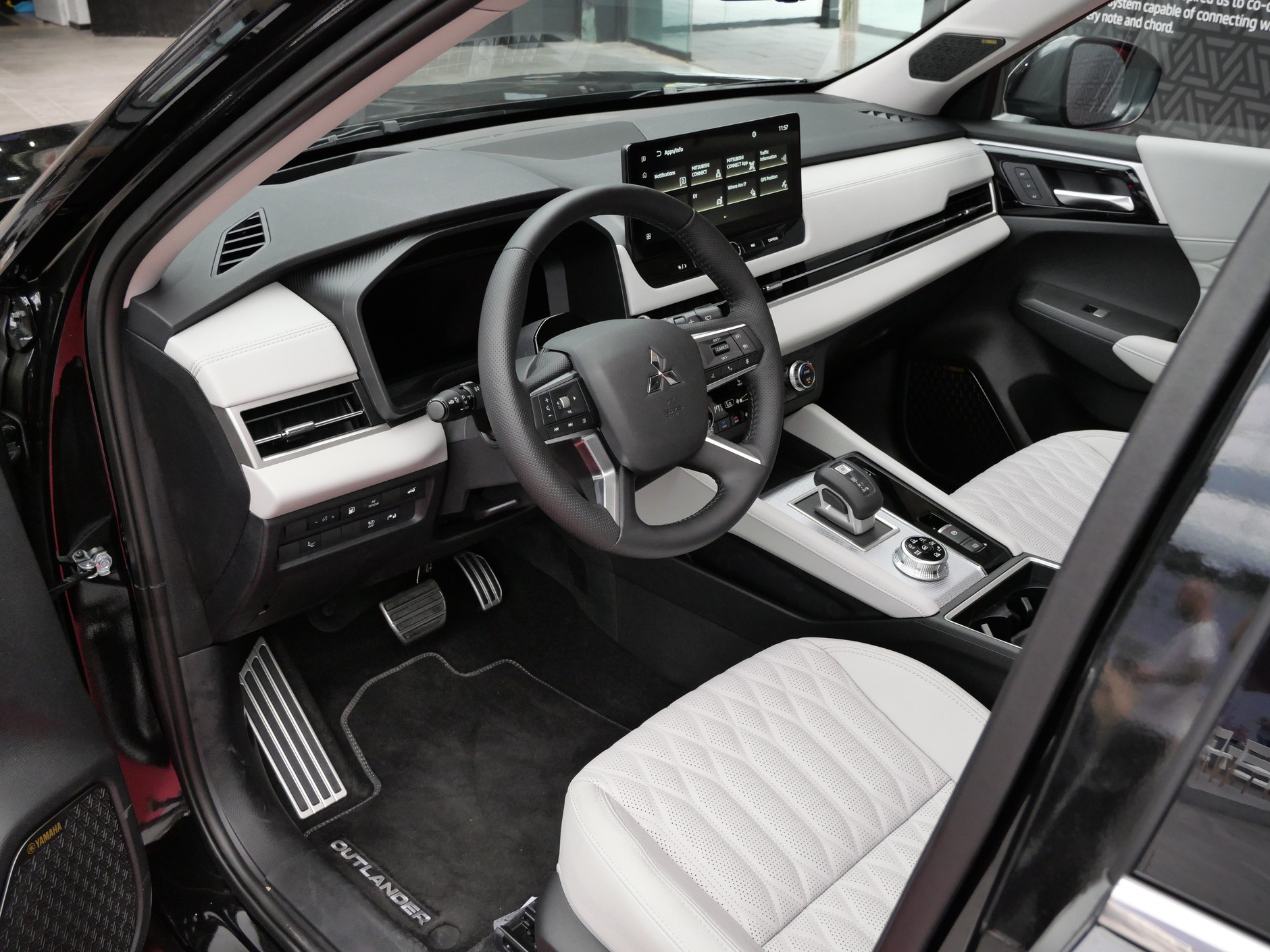 Mitsubishi Outlander PHEV