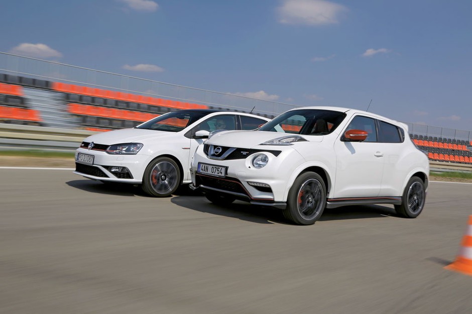 Niby są inne, a jednak... - Nissan Juke Nismo RS kontra VW Polo GTI