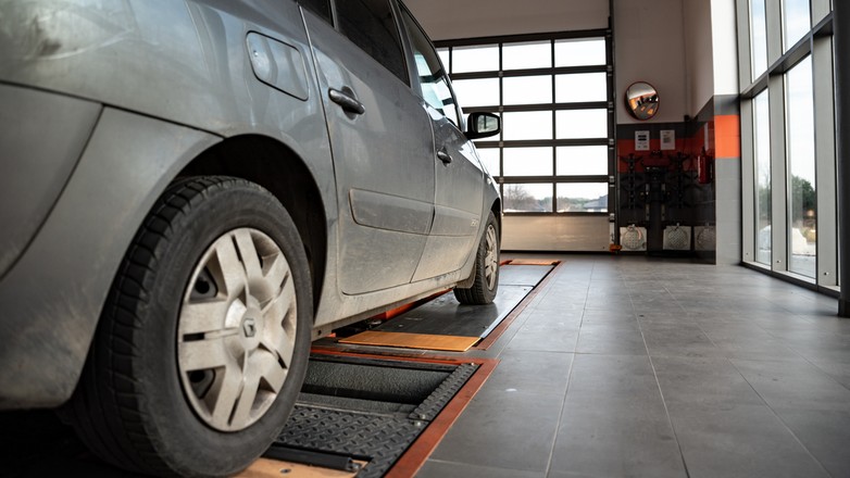 Diagności prowadzili fikcyjne kontrole. Zdjęcie ilustracyjne