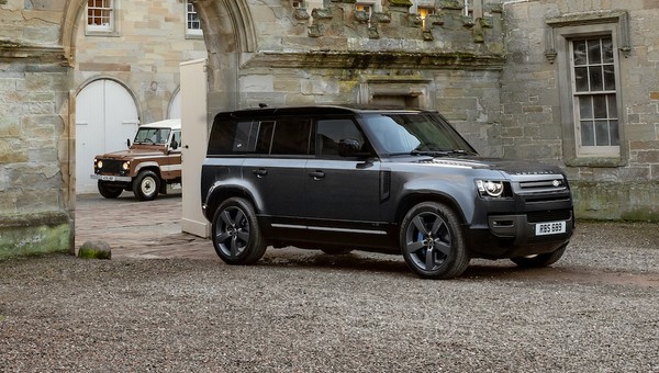 Land Rover Defender V8