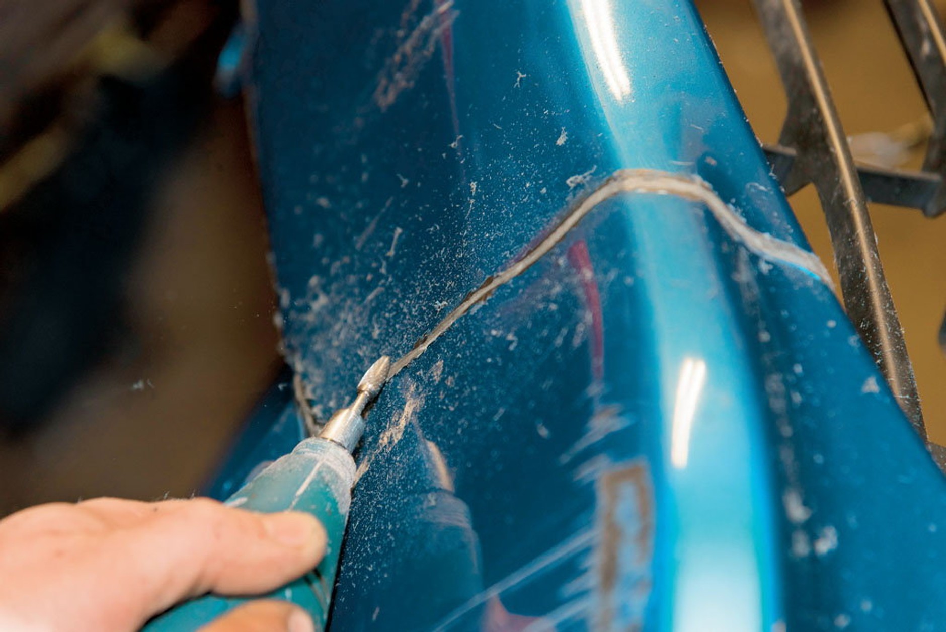 Naprawa plastików krok po kroku