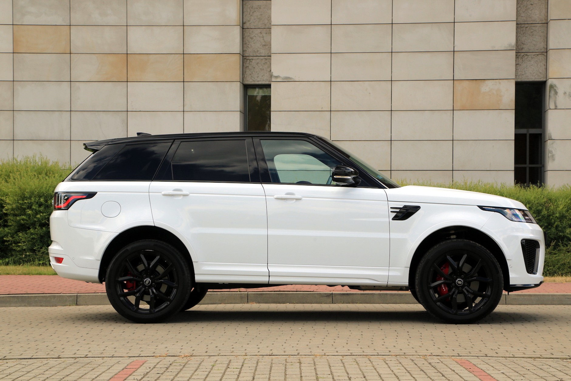 Range Rover Sport SVR