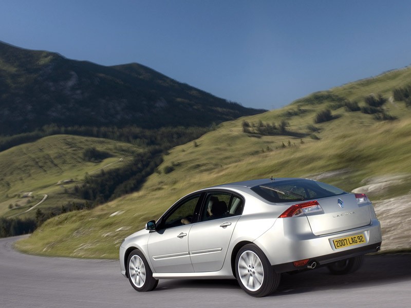 Renault Laguna 1,5 dCi (81 kW/110 KM) ze zużyciem 5,1 l/100 km