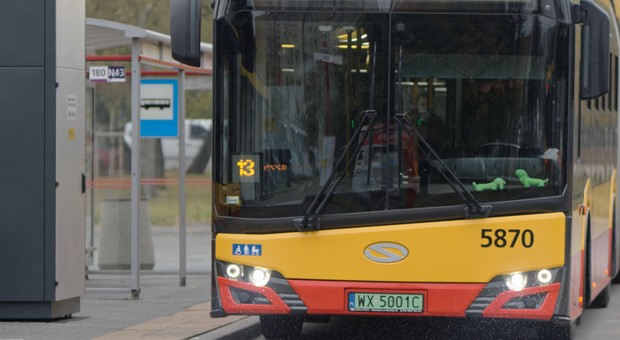 Zepsuty autobus zablokował prezydenta Andrzeja Dudę. Jak to się stało?