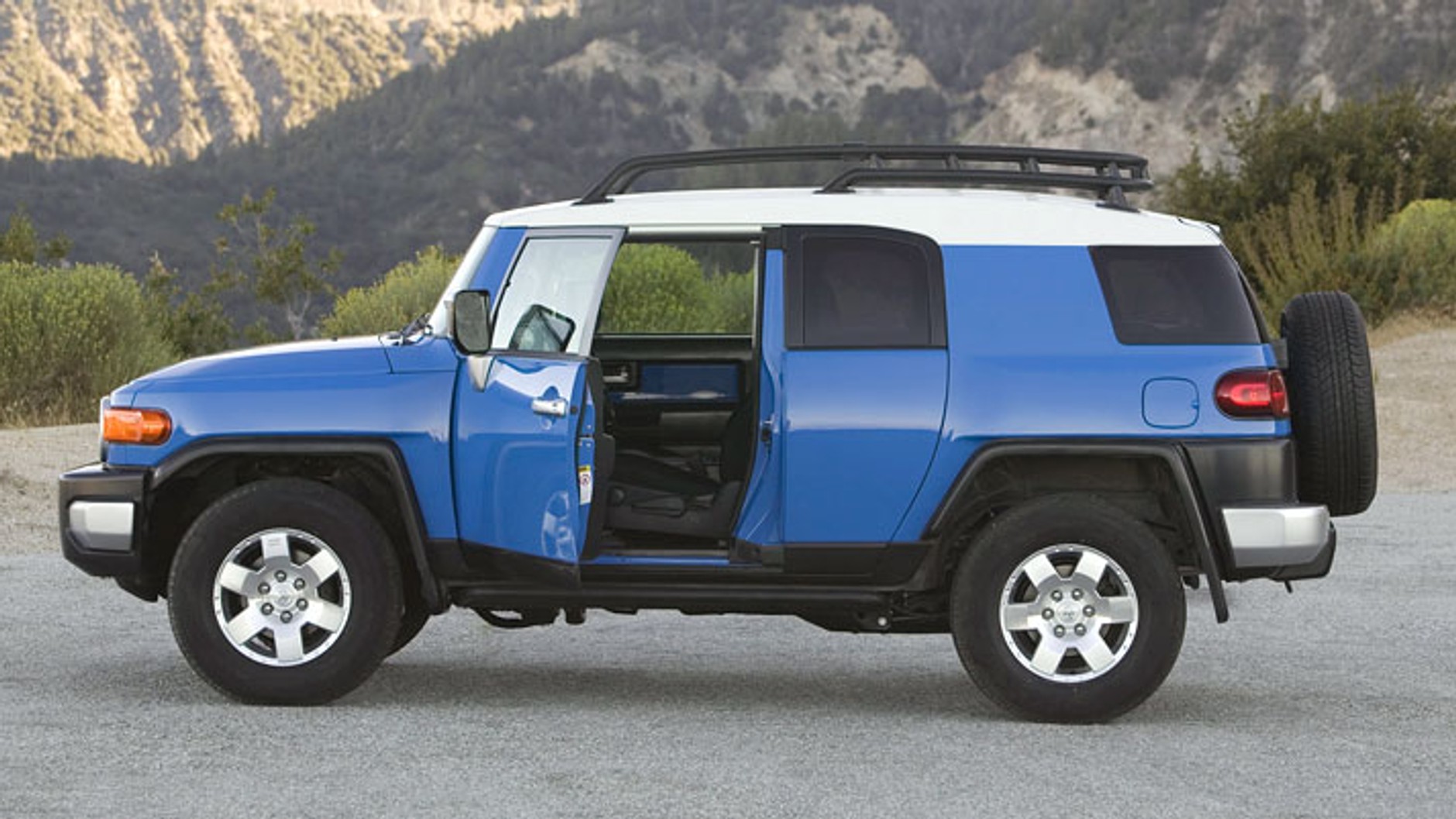 Toyota FJ Cruiser: zmodernizowany silnik dla modelu w stylu retro