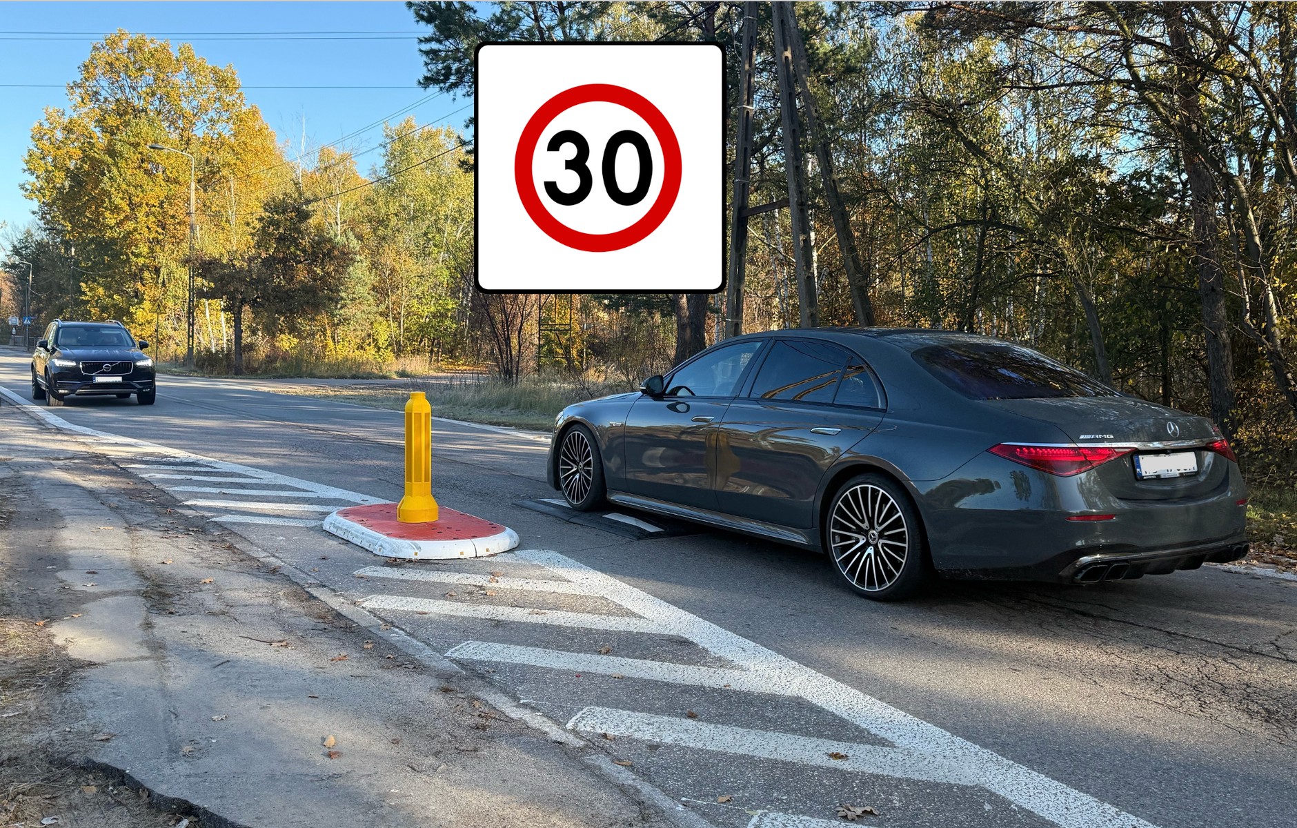 W Warszawie w szybkim tempie rośnie strefa "tempo 30". I powstają mijanki