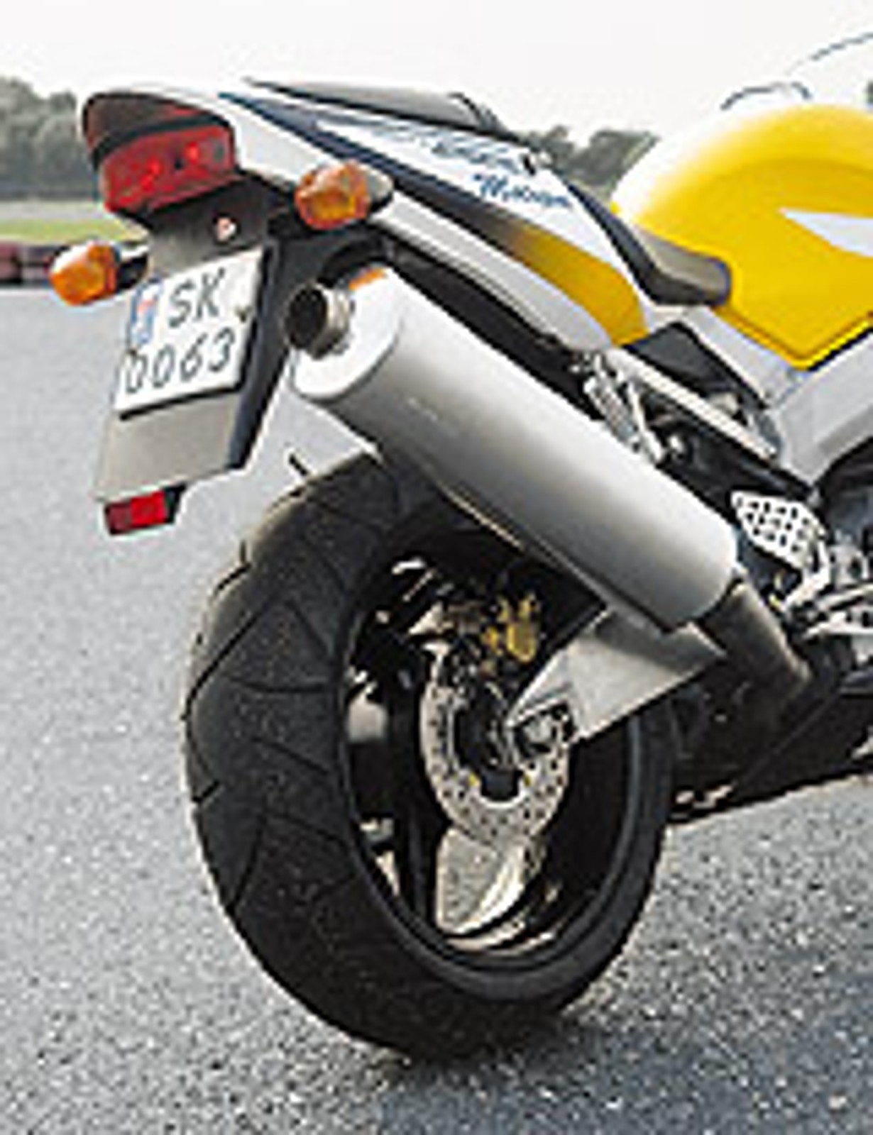 Honda CBR 900 RR Fireblade - Nie dla nowicjuszy