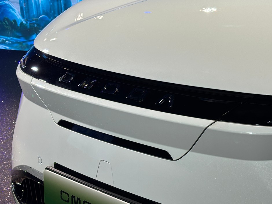Omoda E5