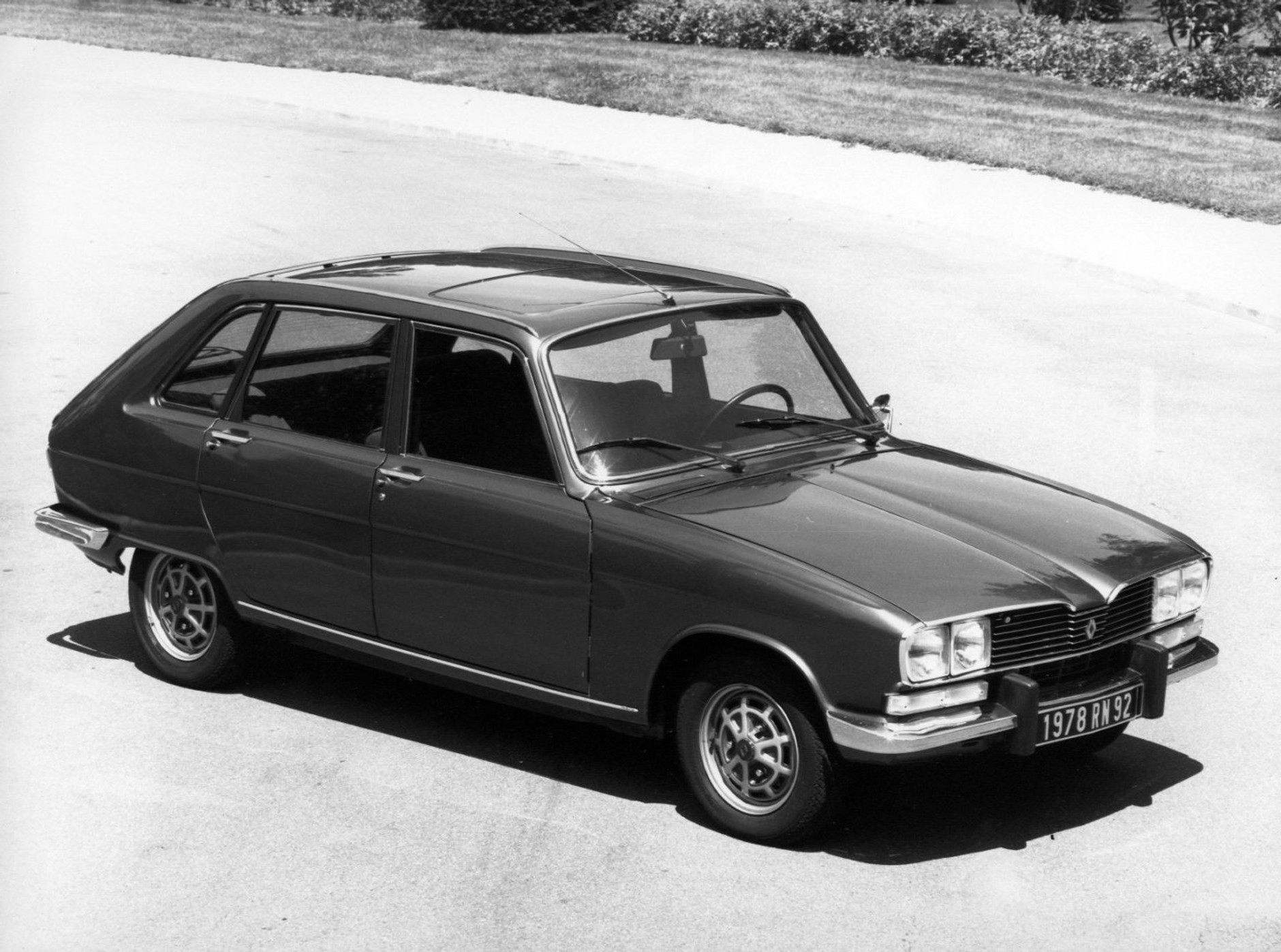 Jubileusz Renault 16 - wielki przełom w historii motoryzacji