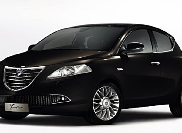 Lancia Ypsilon. Znamy polskie ceny!