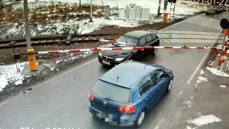 Taranowanie zapór kolejowych