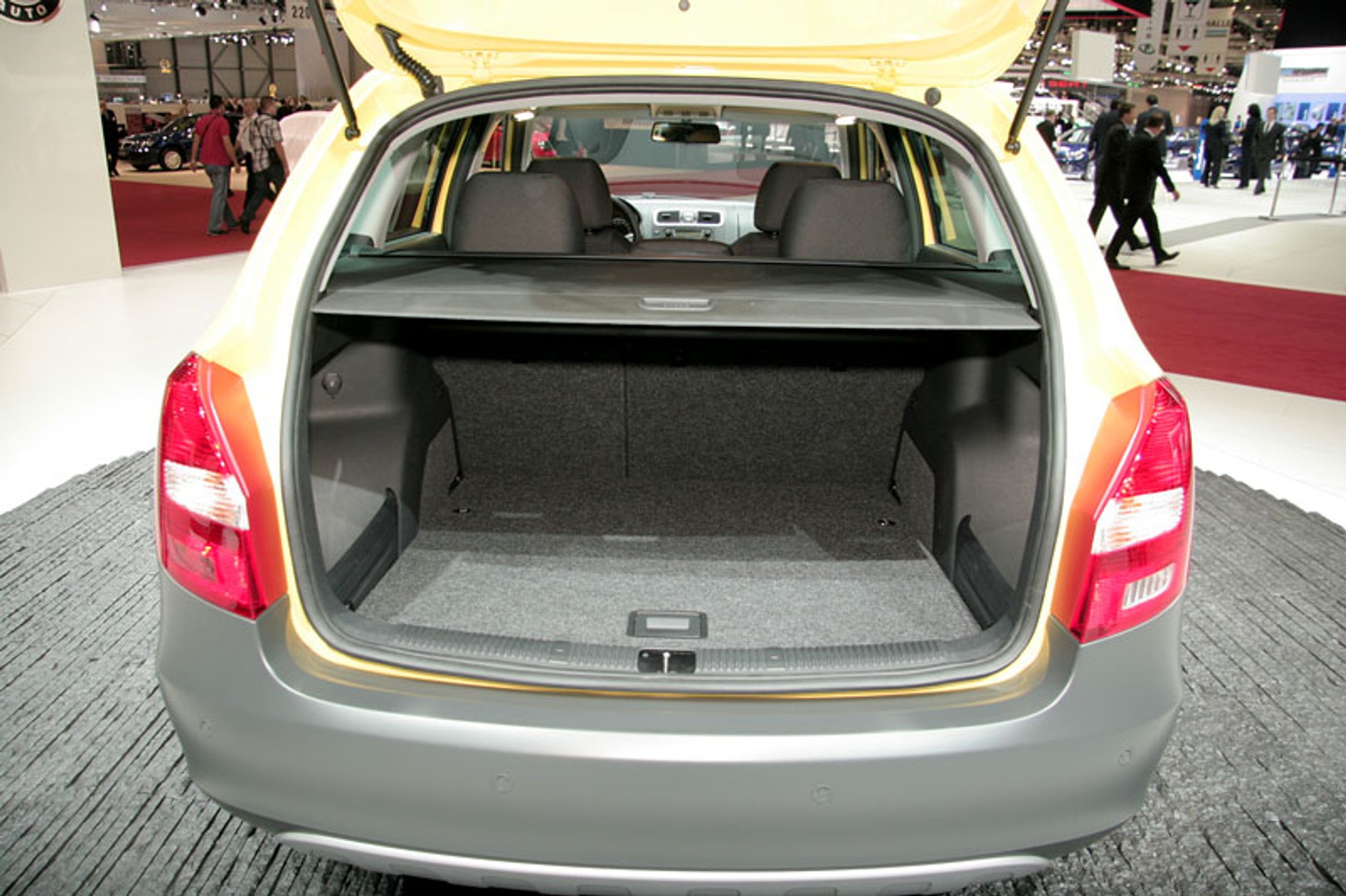 Genewa 2009: Škoda Fabia Scout – fotogaleria