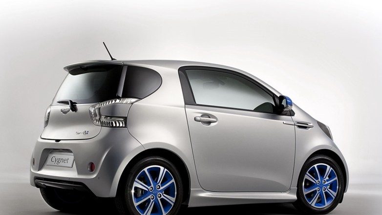 Toyota iQ za prawie 200 tys. zł!