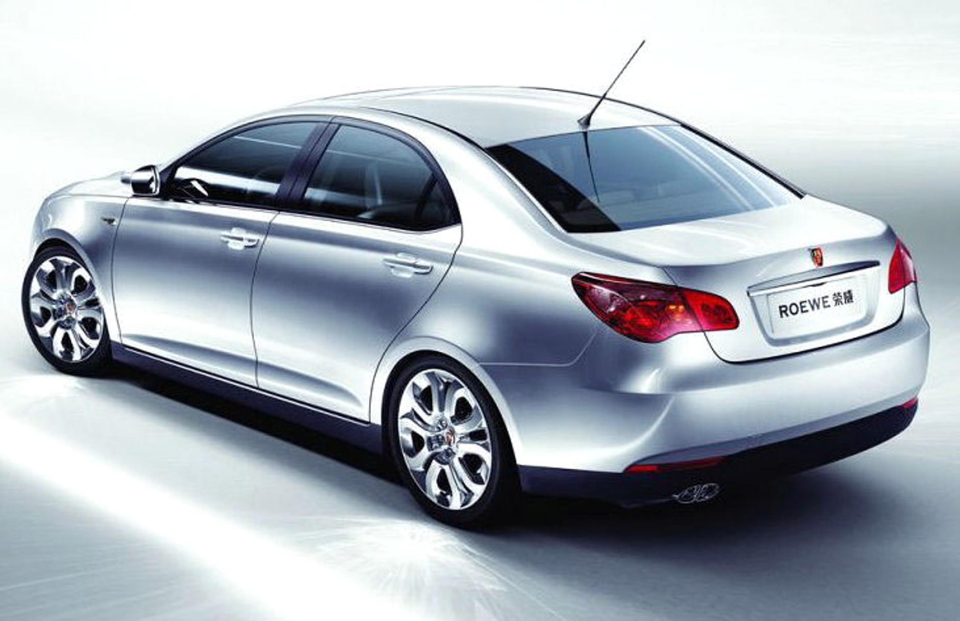 Roewe 550: oficjalne fotografie następcy marki Rover