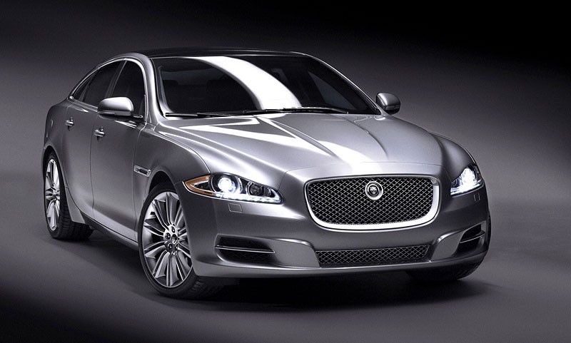 Jaguar XJ: zdjęcia, oficjalne informacje, dane techniczne (wideo)