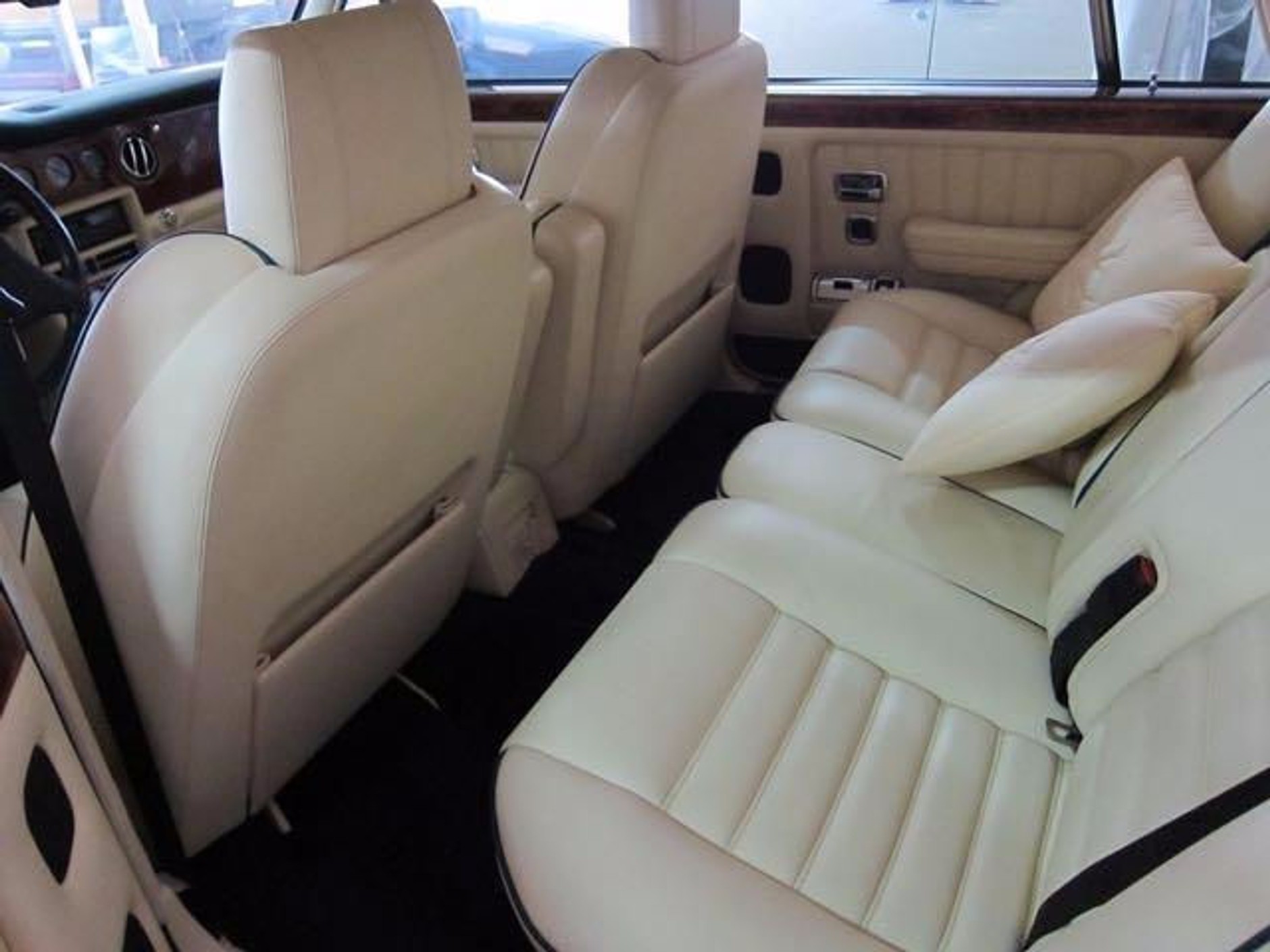 Bentley kombi z firmy Robert Jankel Design z Weybridge