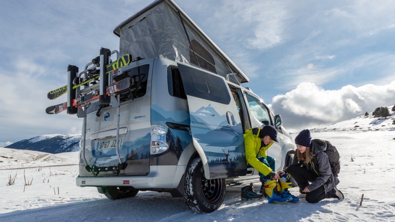 Nissan e-NV200 Winter Camper Concept
