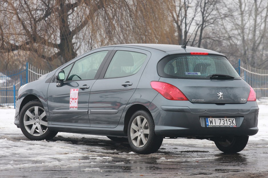 Peugeot 308 kontra Renault Megane: który używany kompakt jest lepszym wyborem?