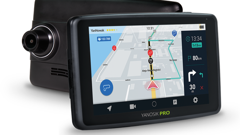 Yanosik PRO pełni funkcję nawigacji z funkcją omijania korków. W opcji odczyt danych o silniku przez moduł OBD