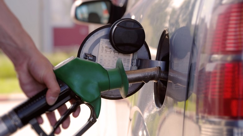 Tankowanie na stacji paliw