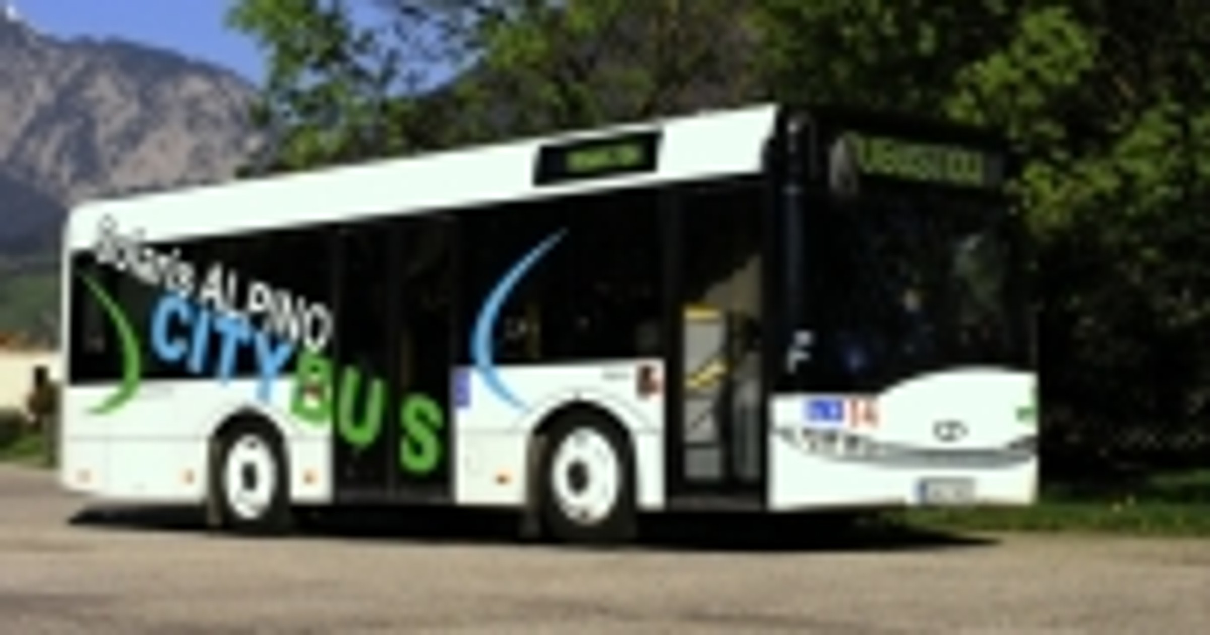 320 Solarisów dla Aten
