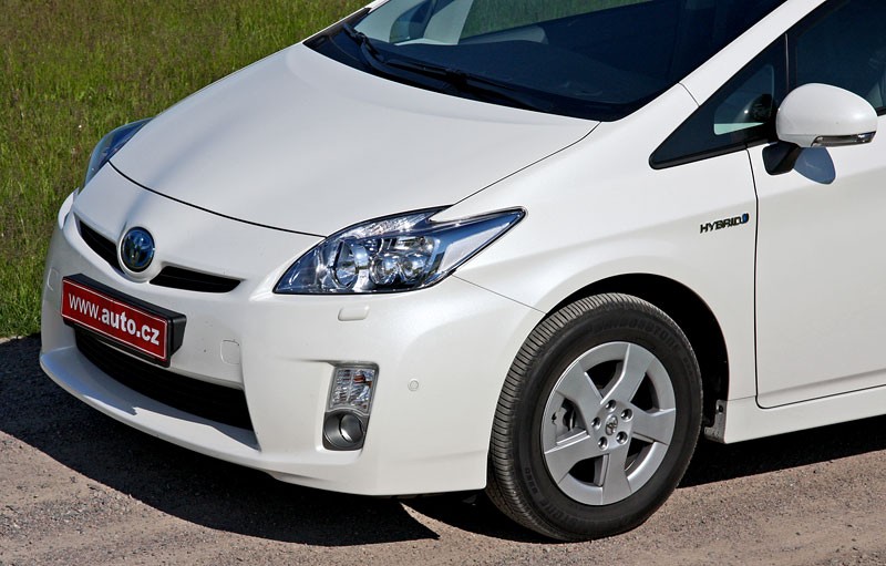 Japan Car of the Year 2009-2010 dla Toyoty Prius