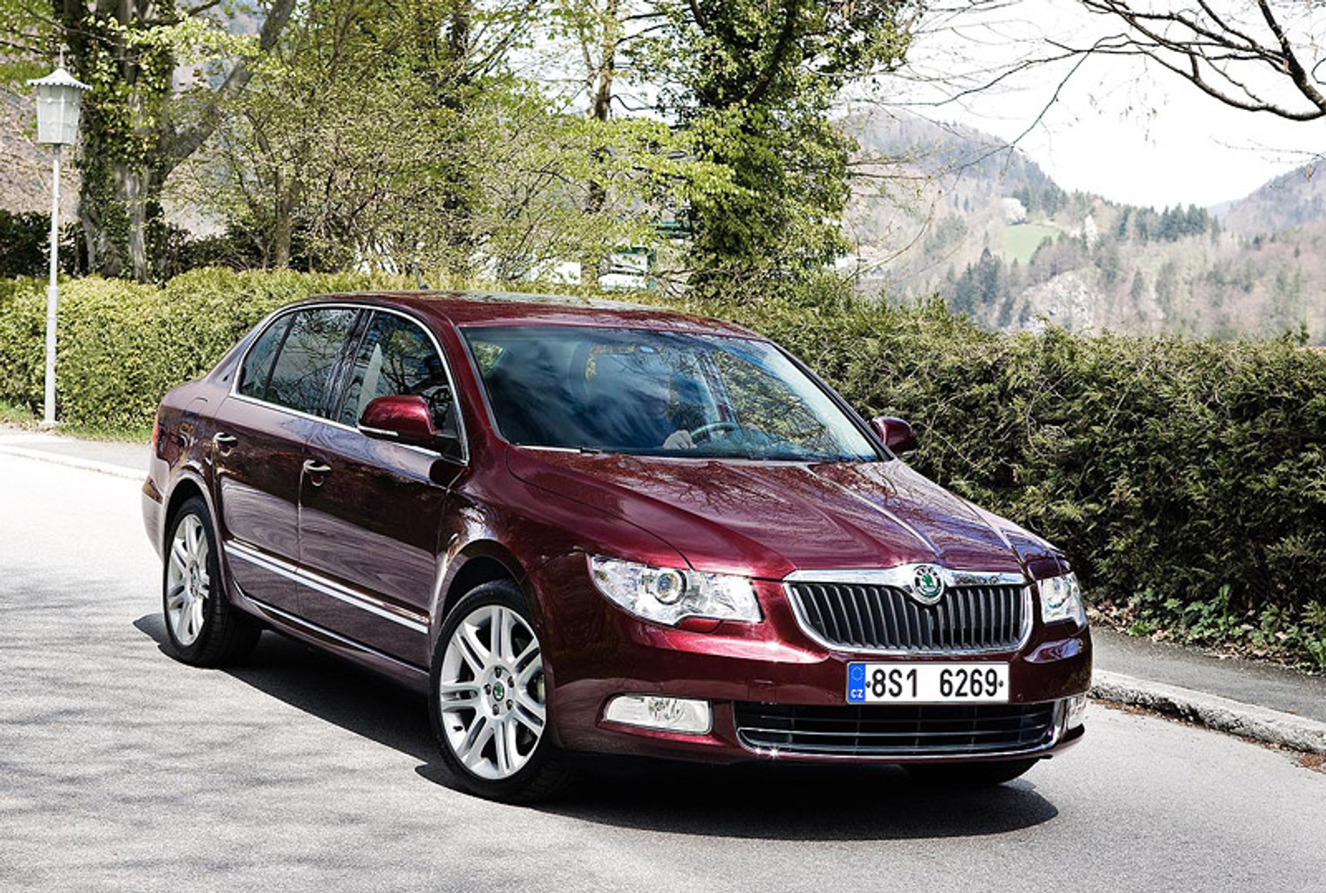 Škoda Superb: 4 lata gwarancji, 120 tys. km i bezpłatny serwis!