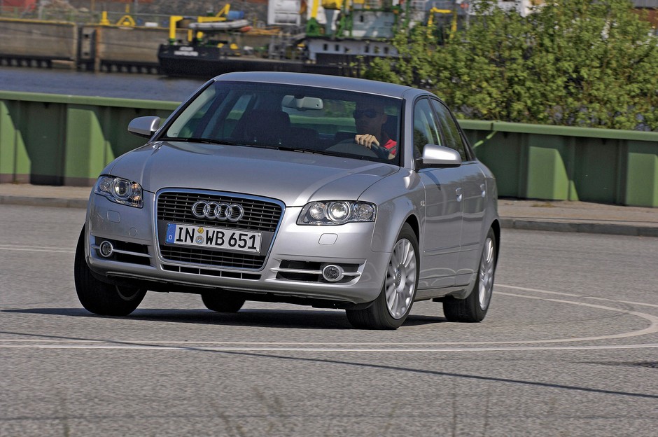 AUDI A4 II B7