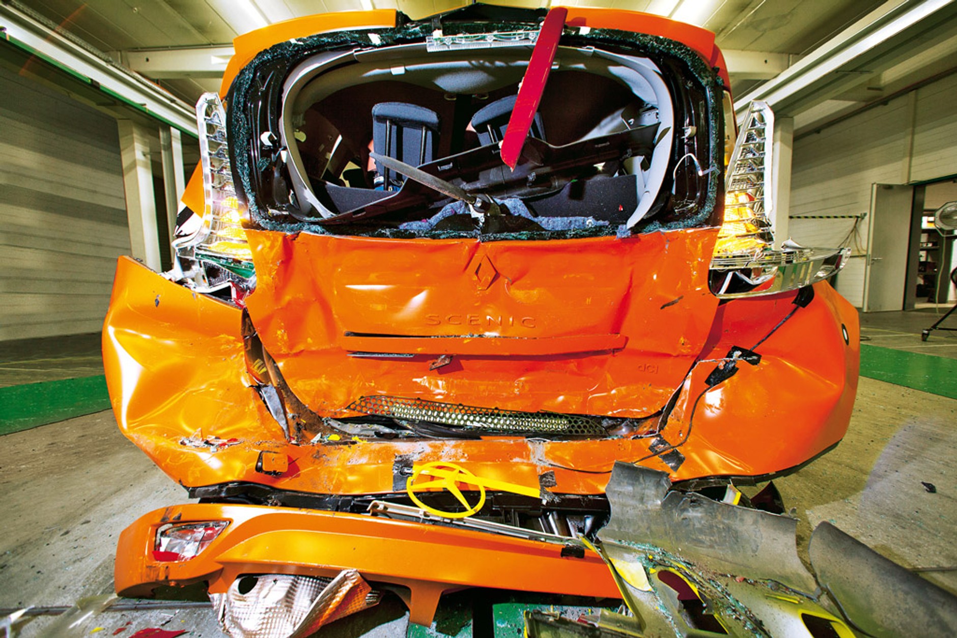 Test zderzeniowy: śmierć czai się na tylnych fotelach