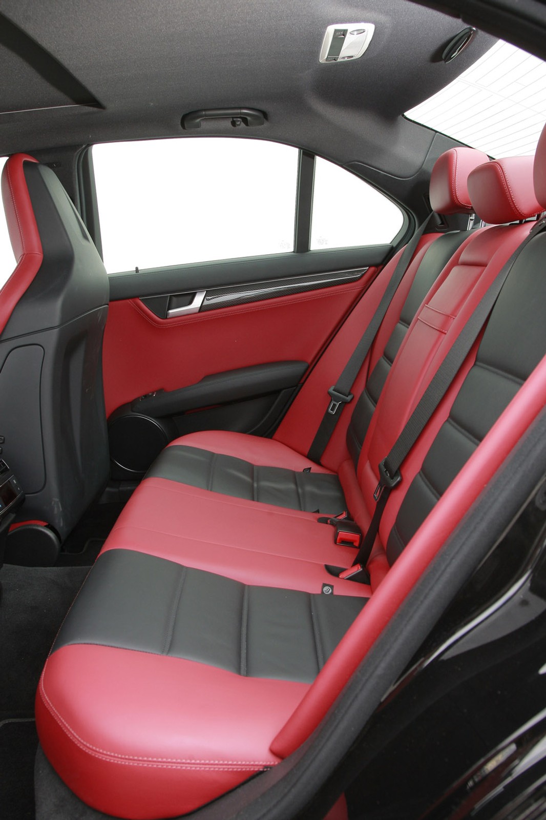 Test Mercedesa C63 AMG: jak jeździ diabelski rydwan