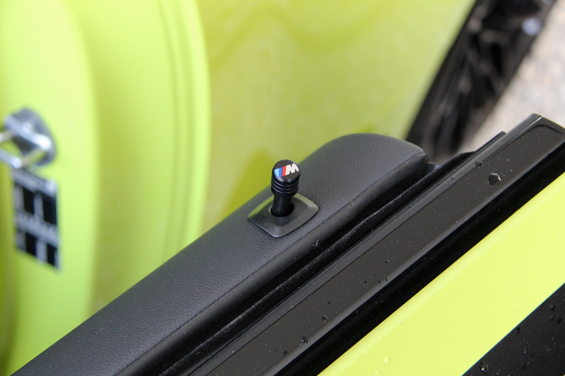 BMW M2 z akcesoriami M Performance