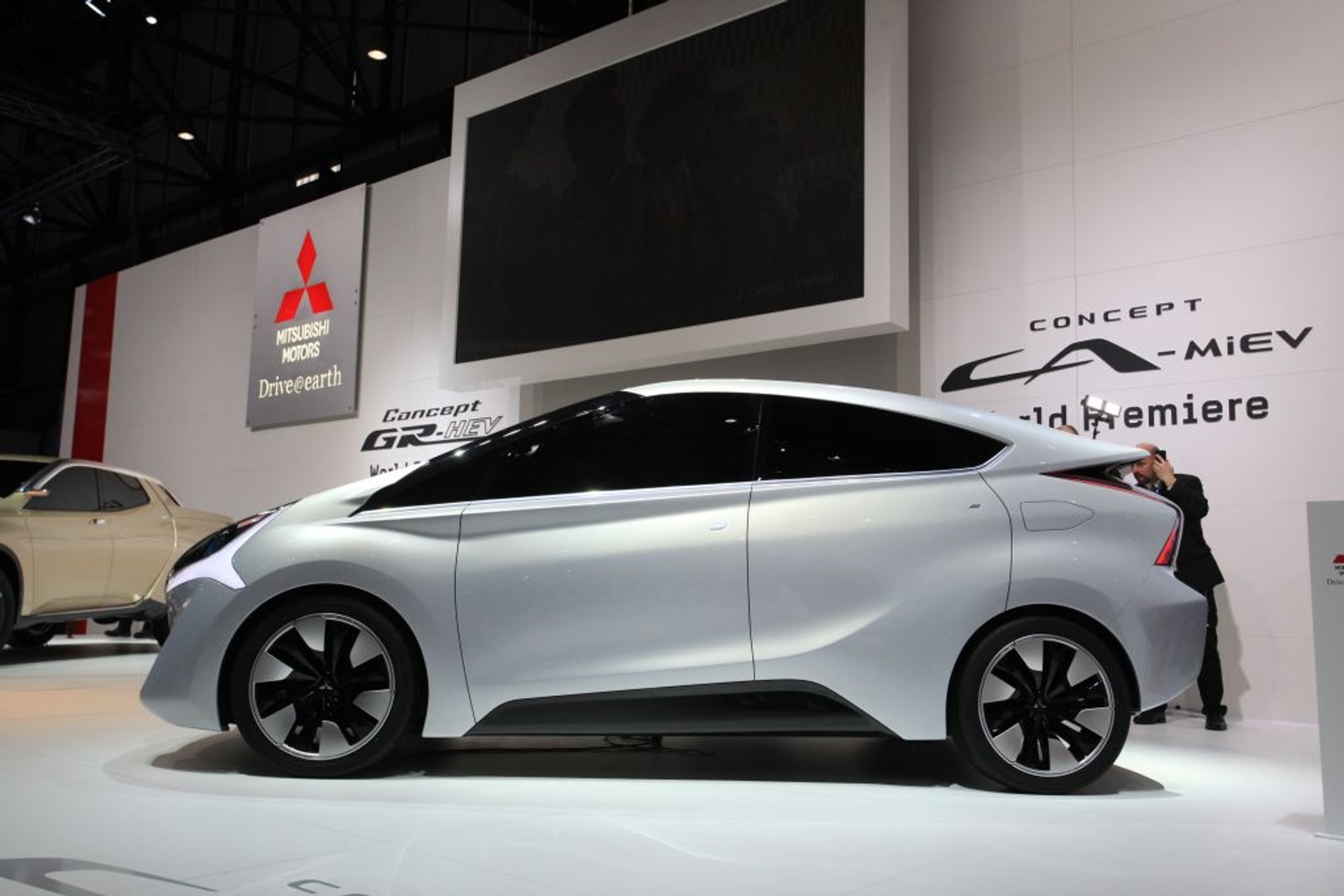 Dwa koncepty Mitsubishi w Genewie