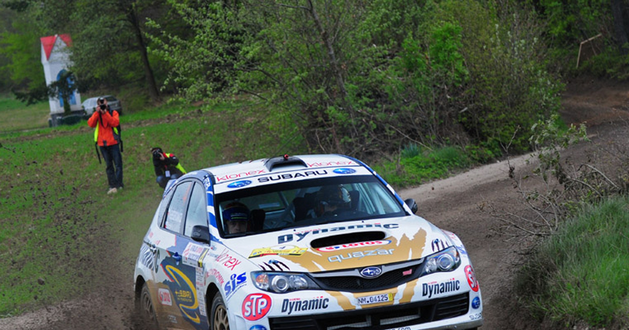 Rajd Lotos Baltic Cup 2010: Kajetanowicz i Baran najlepsi w błocie (1. etap)