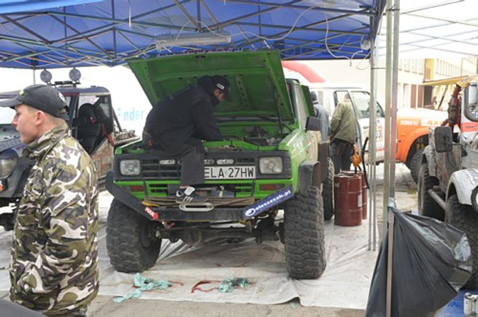 MT Series - Poligon - nocą i dniem