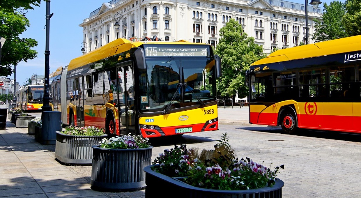 Dlaczego polski Solaris został sprzedany? I czemu akurat CAF-owi?