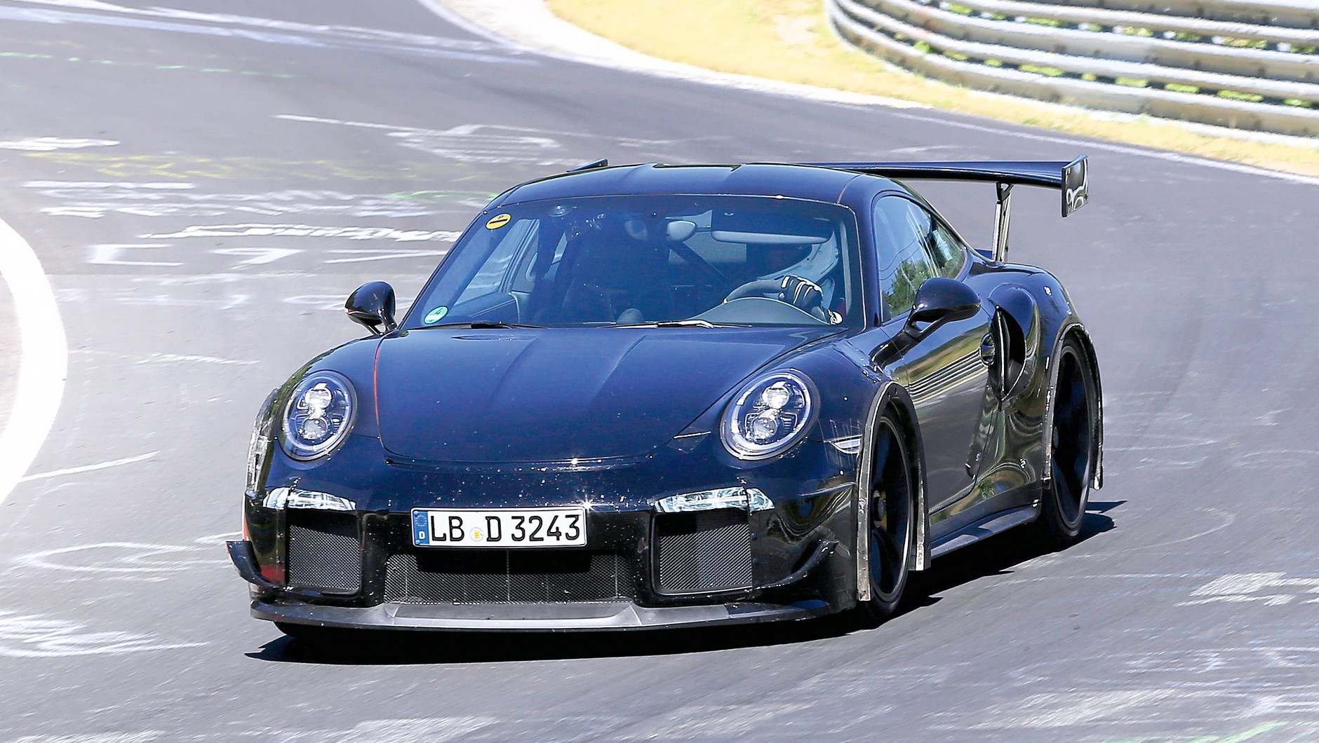Porsche 911 GT2