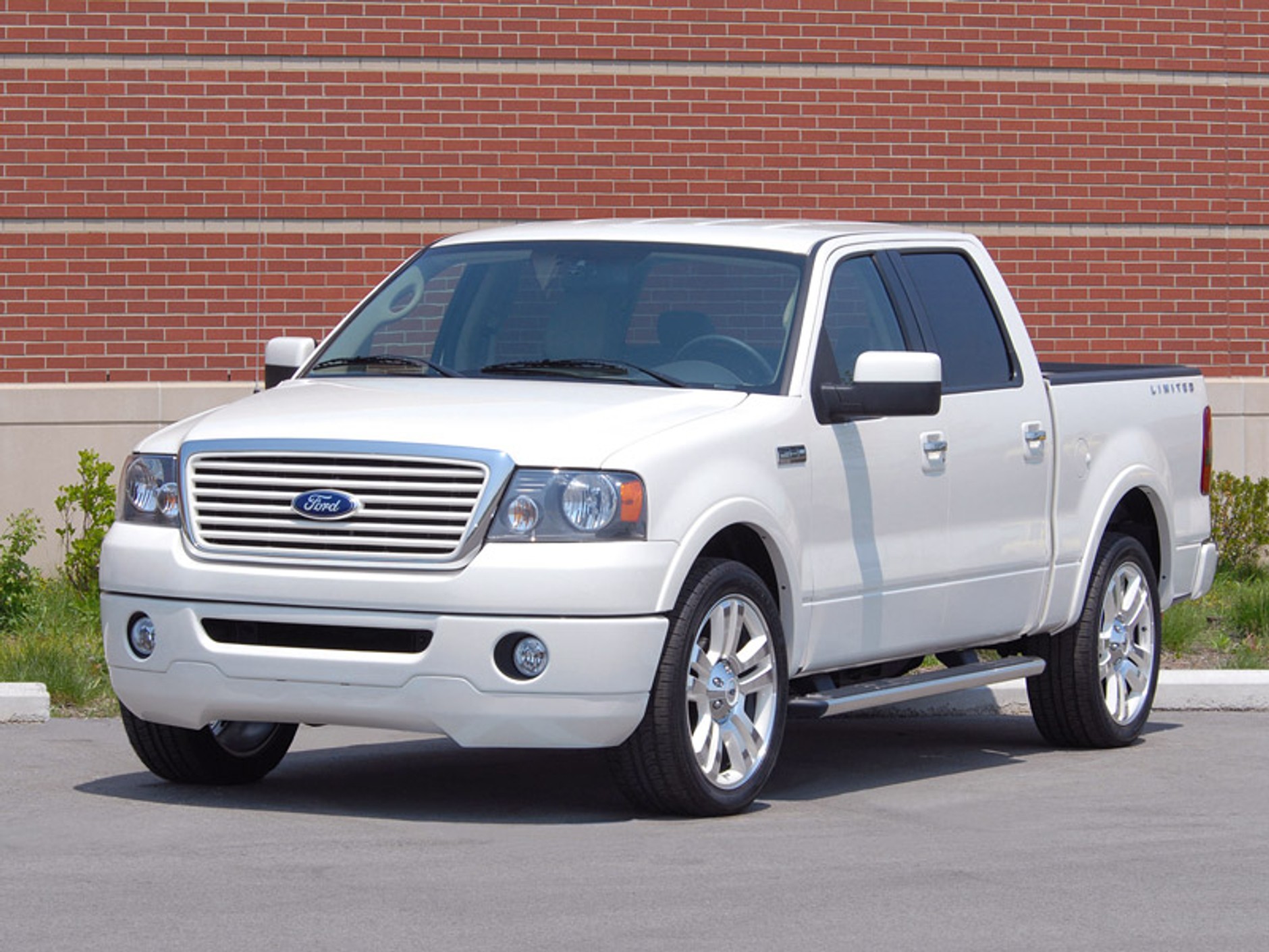 Ford F-150 na rok modelowy 2008 (wideo)