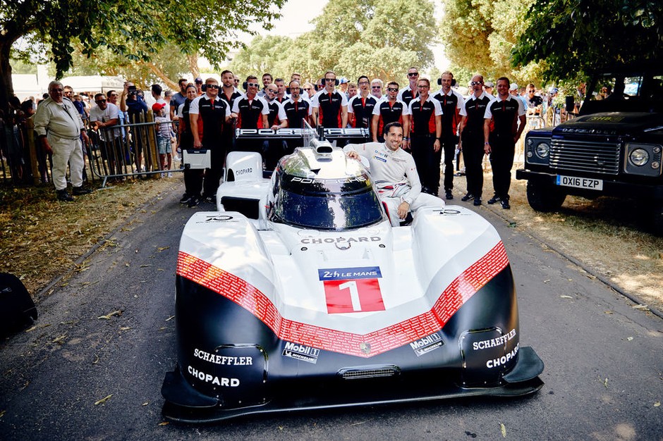 70 lat Porsche – parada w Goodwood