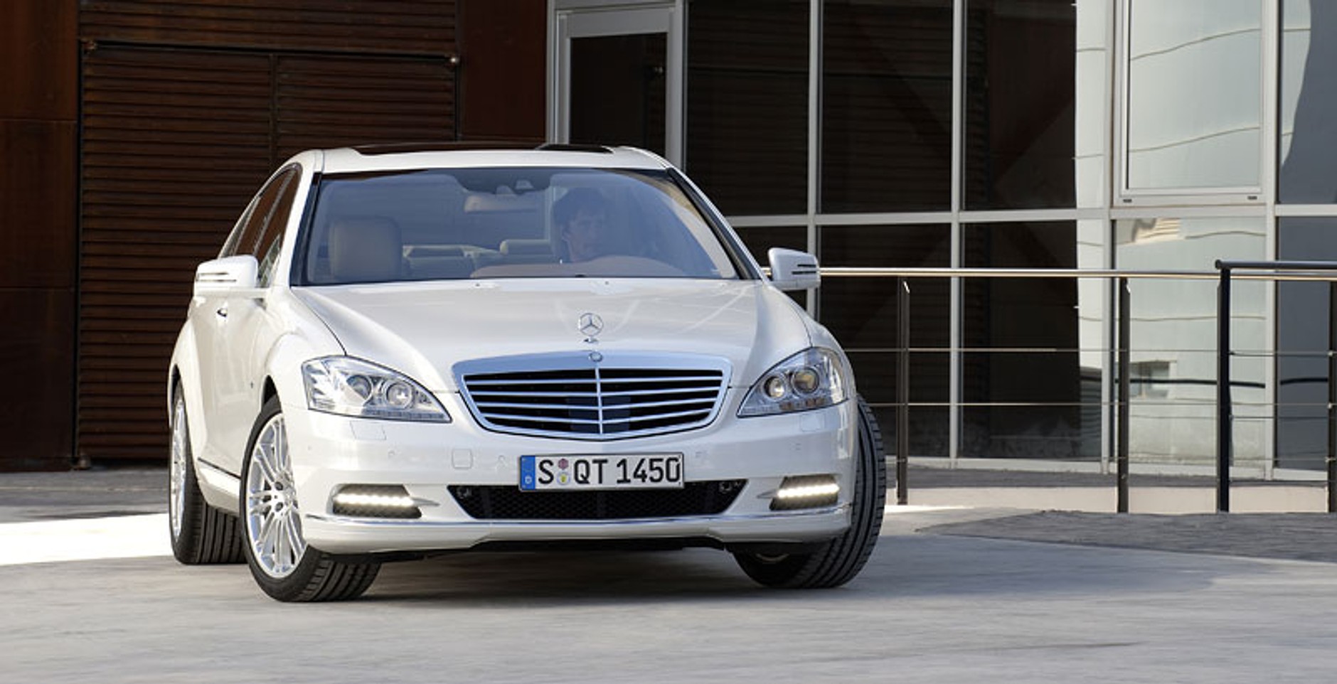 Mercedes-Benz S po faceliftingu – dane techniczne, ceny w Niemczech, duża fotogaleria