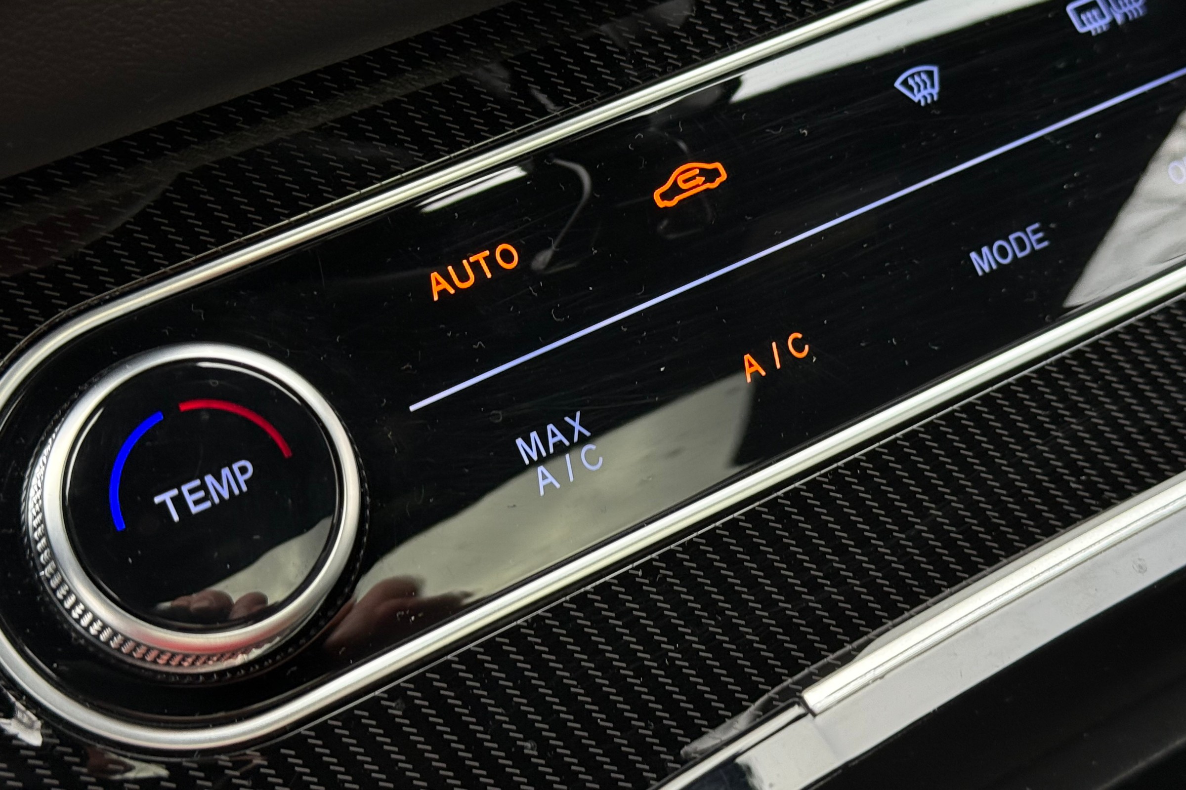 Cała prawda o zużyciu paliwa przez klimatyzację. Mit upadł