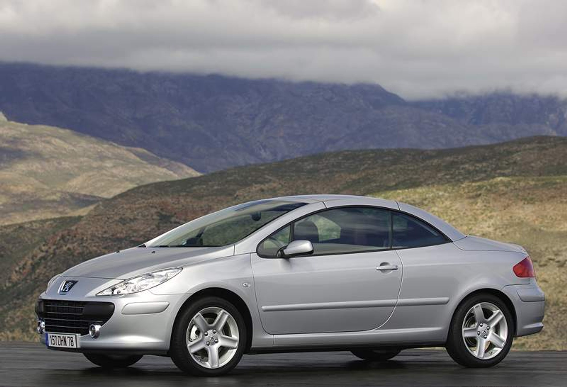 206 CC a 307 CC: Peugeot wyprodukował pół miliona coupe-cabrio